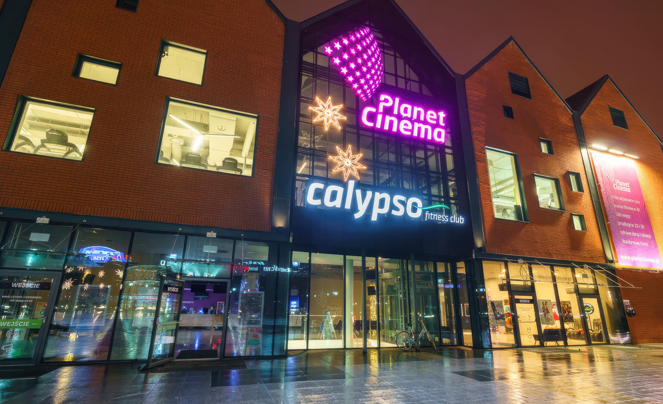 12 MULTIPLEX GALERIA &#39;BRAMA MAZUR&#39; 4 EKRANY - 3 400 PU PLANET CINEMA - Ełk