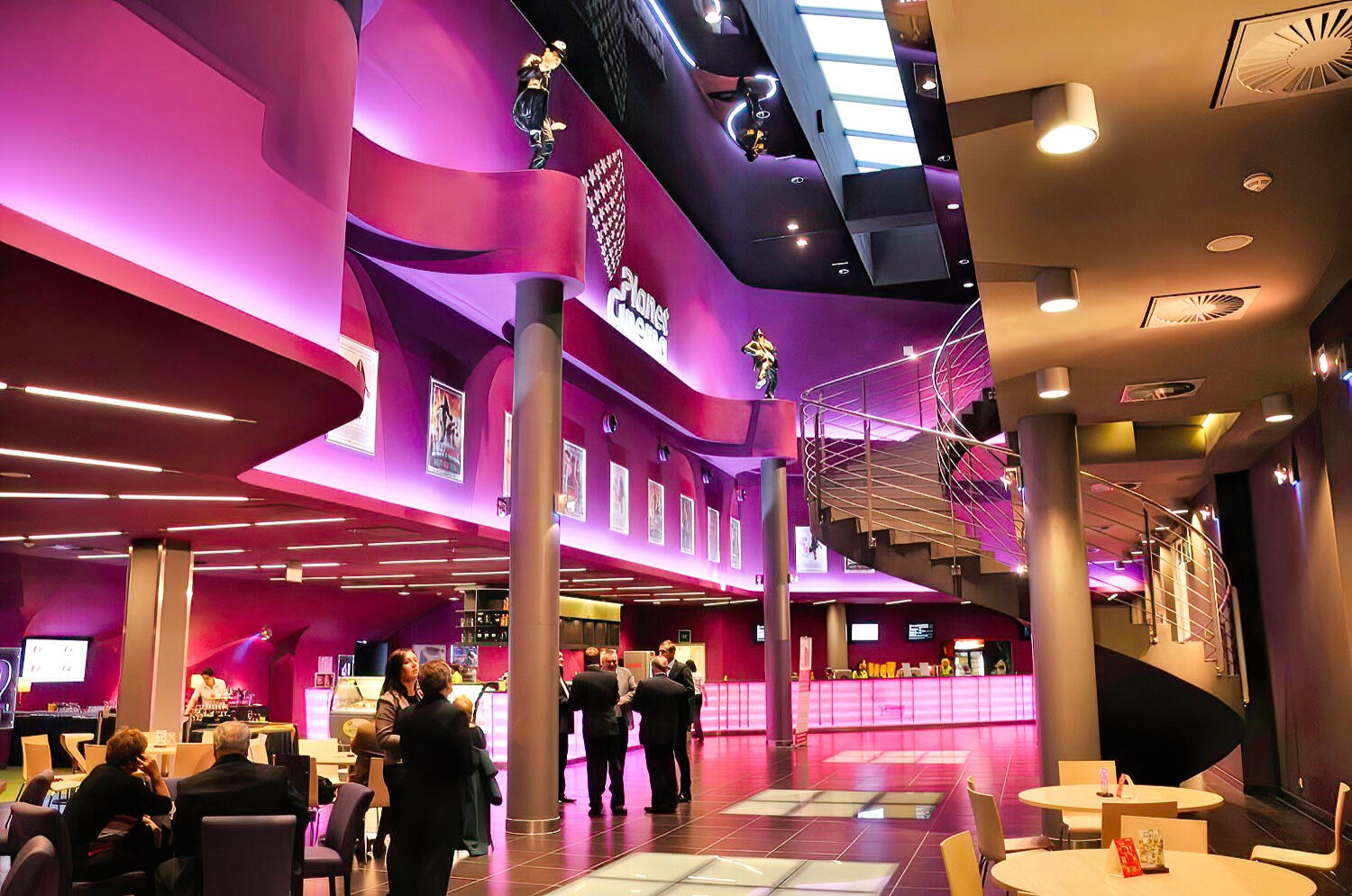 foyer kina